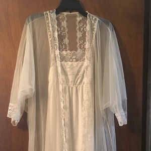 Taryn Alexander chemise and wrap